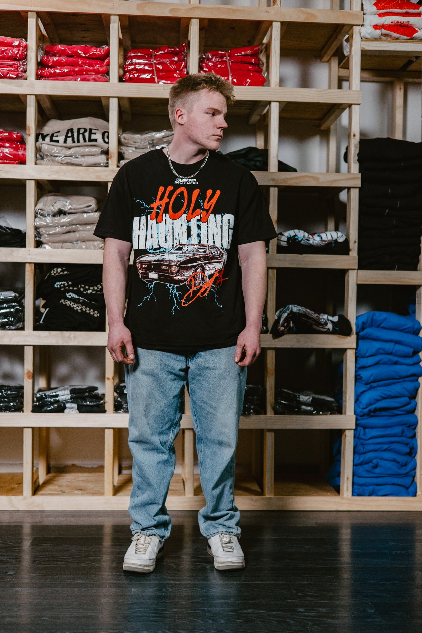 HOLY HAUNTING TEE