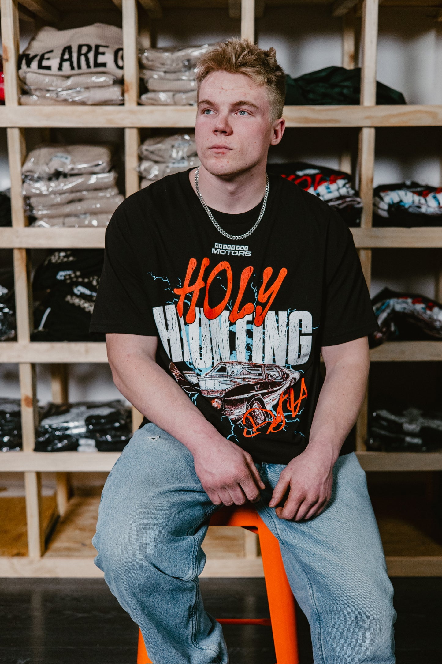 HOLY HAUNTING TEE